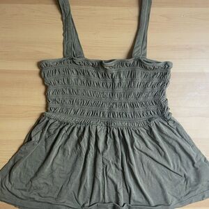 American Eagle Green Top